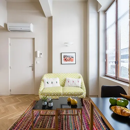 Les De Saint Amand Lejlighed *