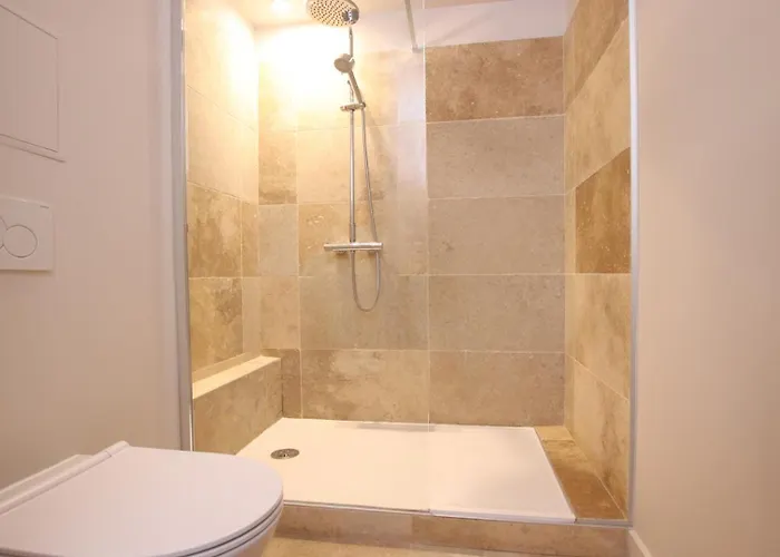 Les De Saint Amand Bordeaux