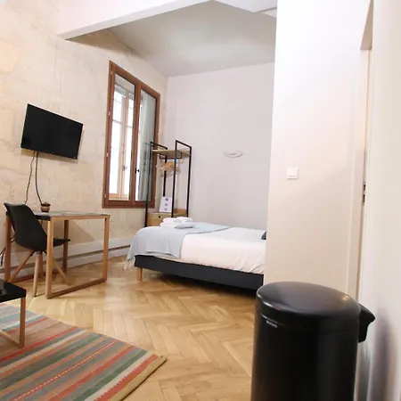 Les De Saint Amand Apartment *