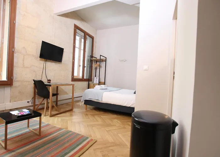 Les De Saint Amand Apartment *