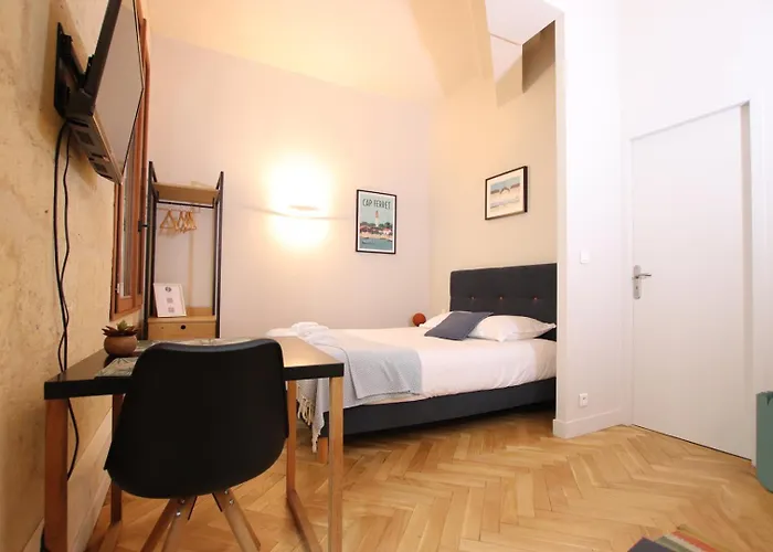 Les De Saint Amand Apartment