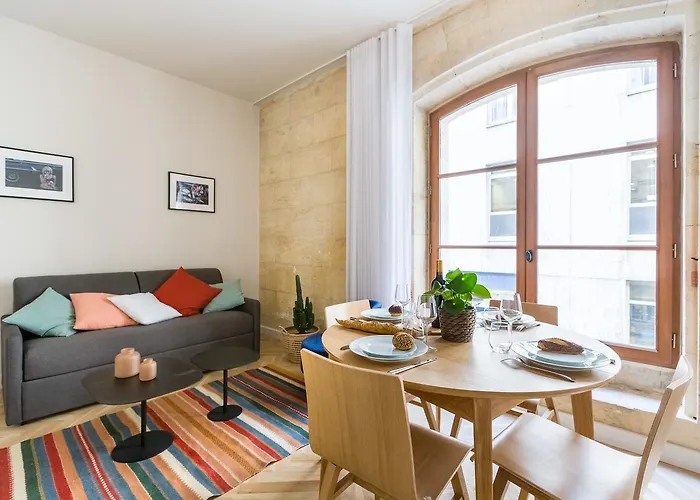 Les De Saint Amand Bordeaux