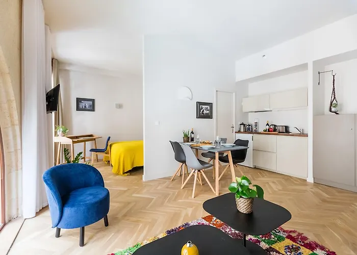 Les De Saint Amand Bordeaux